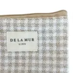 DE LA MUR Vison Coin Close up