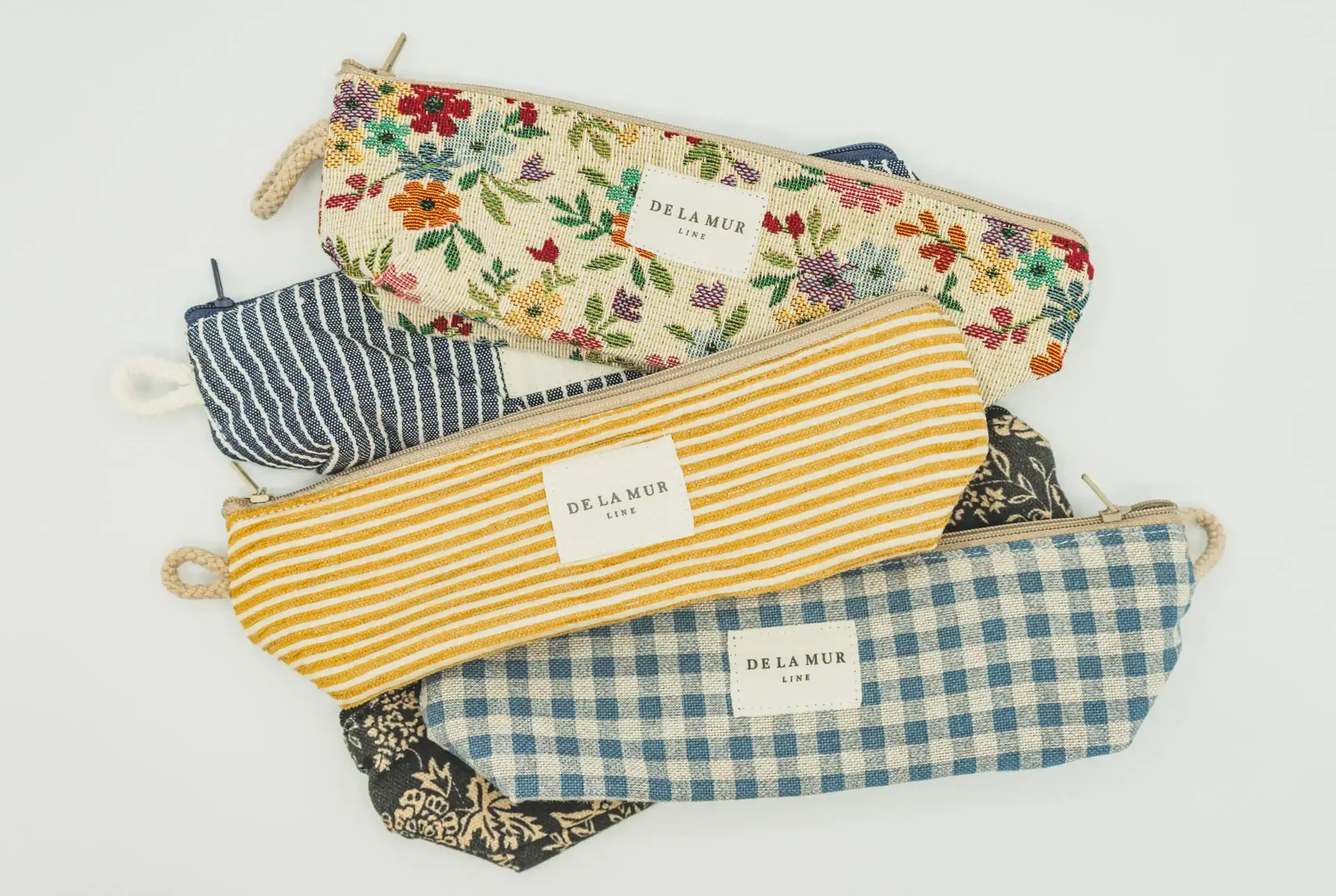 DE LA MUR Group Pouches